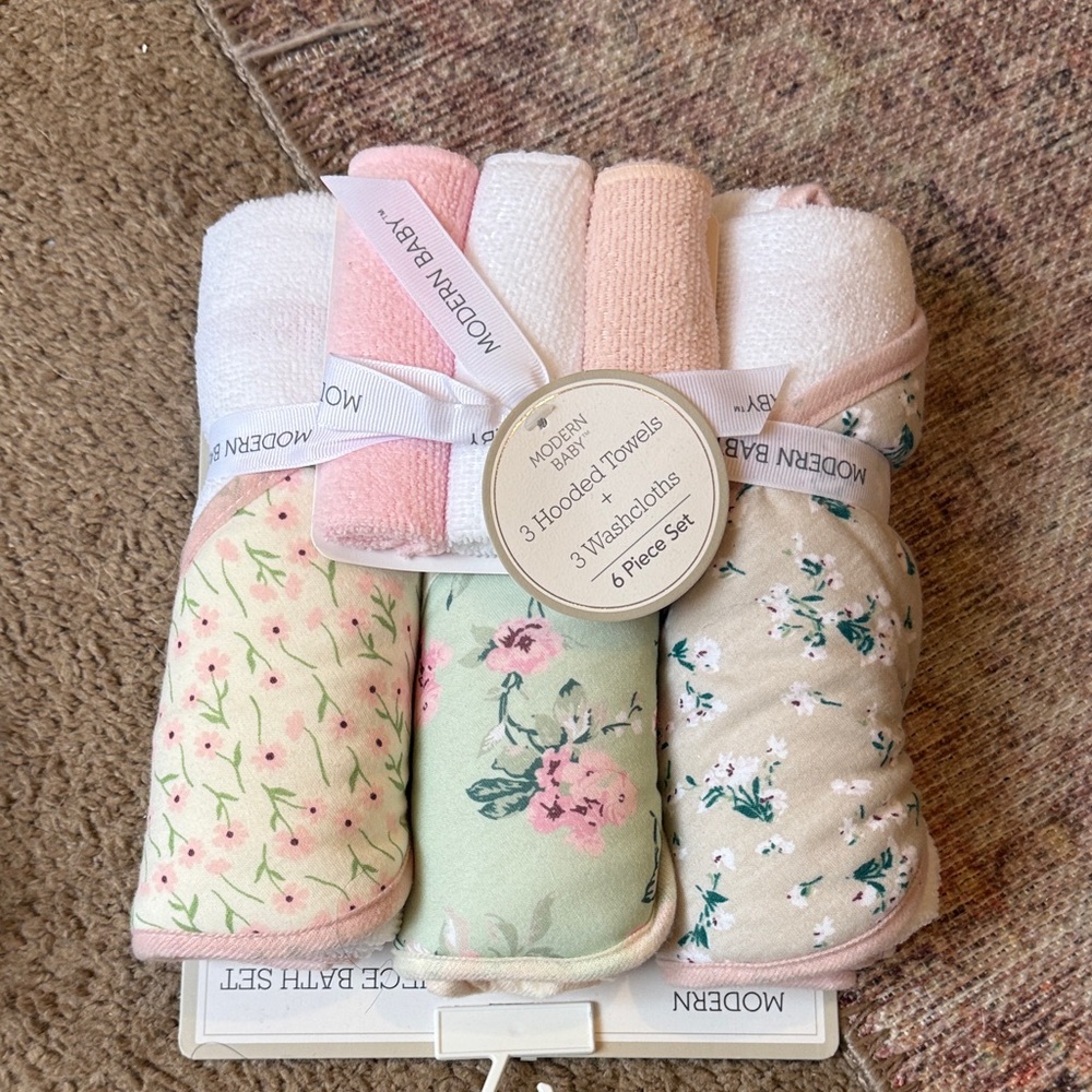 Modern Baby 6-Piece Hooded Towel Set - Pink, Green, Cream